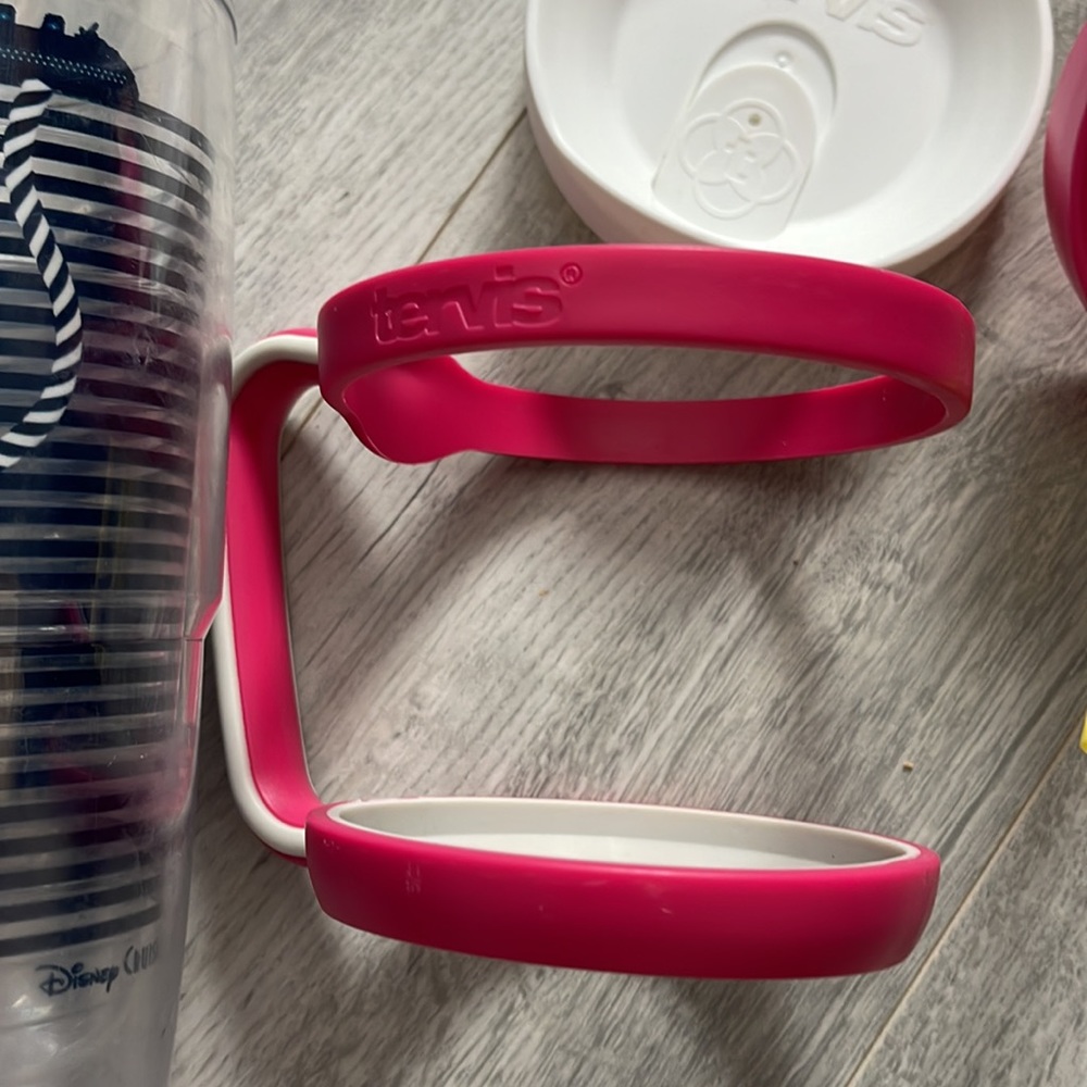 Disney Cruise Line Tervis cup and extras - Picture 3 of 6